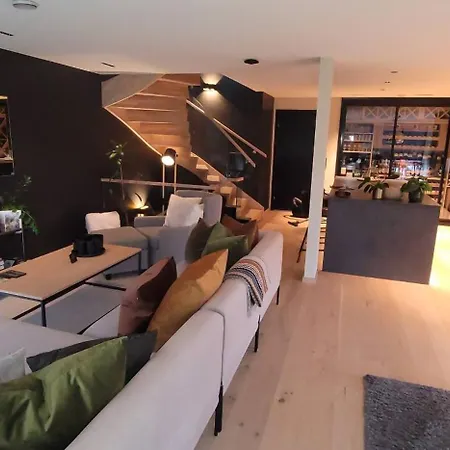 Unique 3-storey House In Luxury Living In The Heart Of The Village *