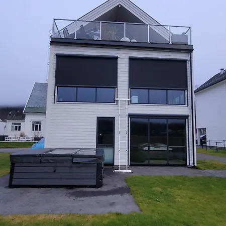 Unique 3-storey House In Luxury Living In The Heart Of The Village